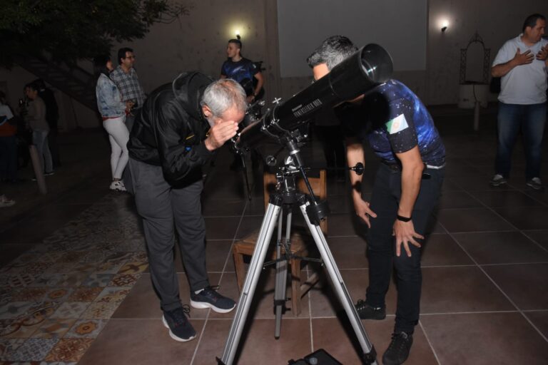 Lee más sobre el artículo Cultura lleva su telescopio y charla a Pampa Aguado